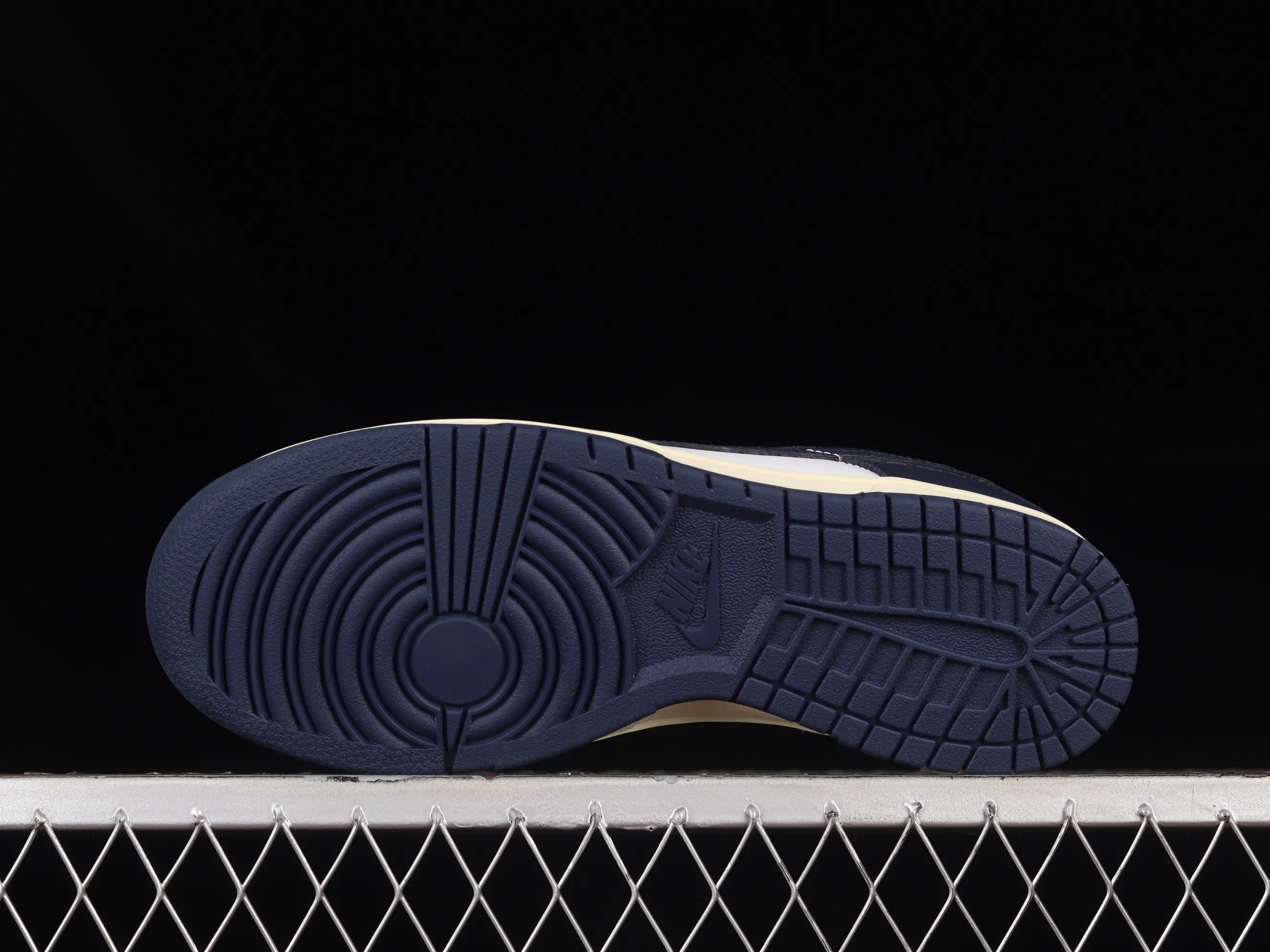 All categories Nk SB Dunk series Nk SB Dunk Low low-top sneakers M version pure original Nk SB Dunk Low "Navy Blue" navy blue color SB smashed backboard fashion casual sneakers DD1503-115